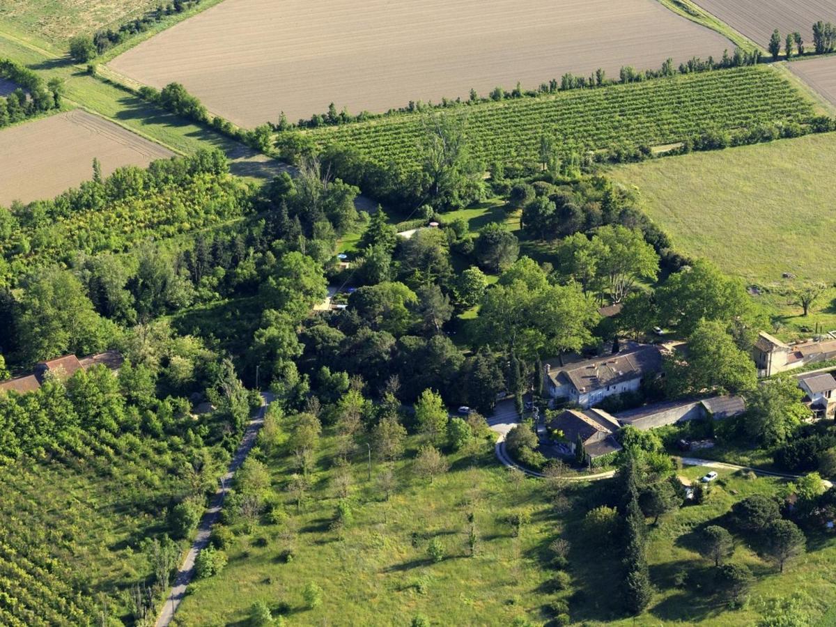 Domaine De Rhodes B&B Авиньон Екстериор снимка