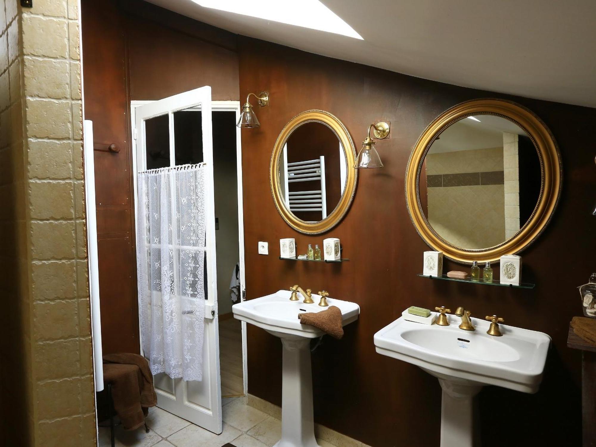 Domaine De Rhodes B&B Авиньон Стая снимка