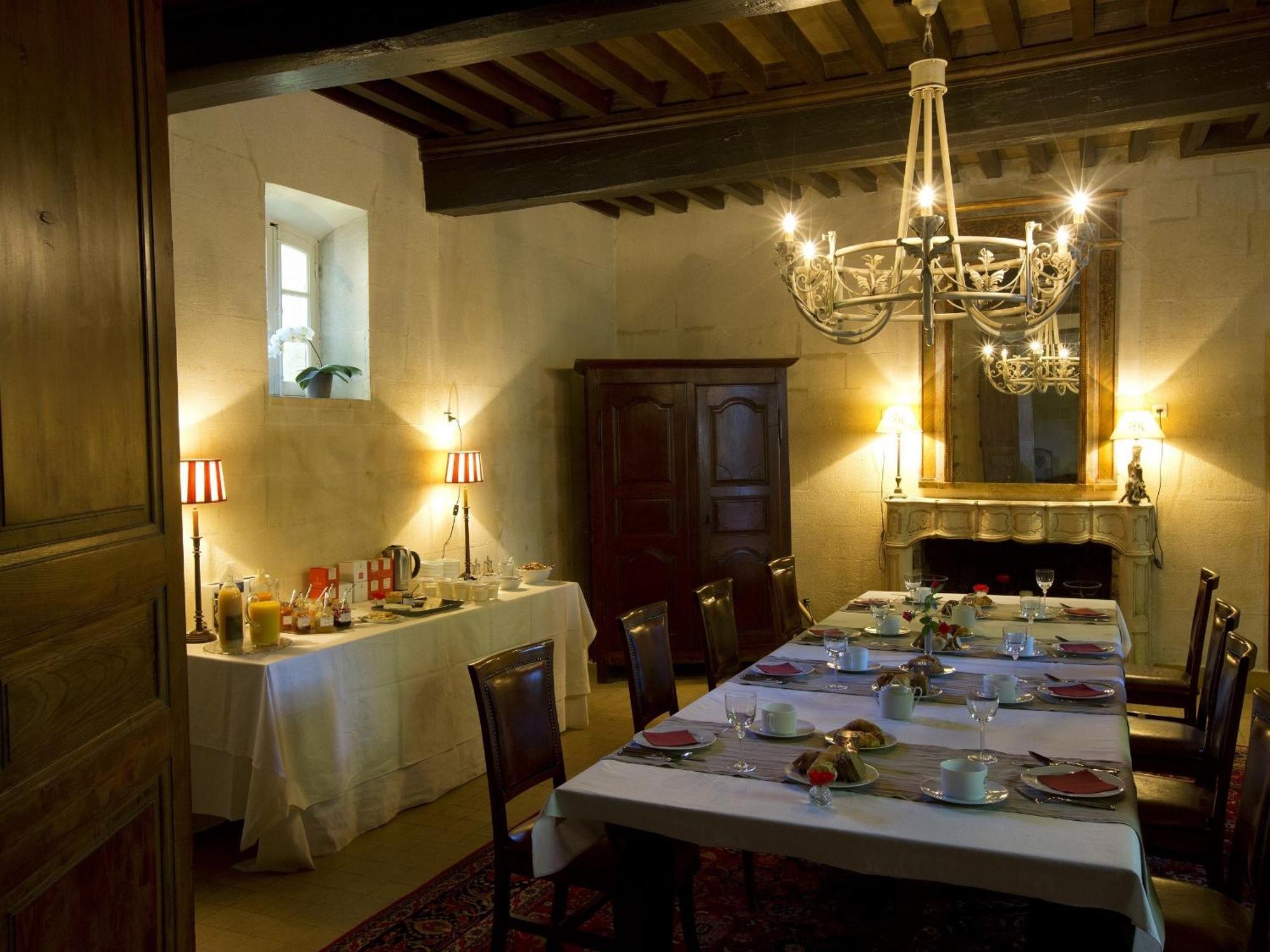 Domaine De Rhodes B&B Авиньон Екстериор снимка