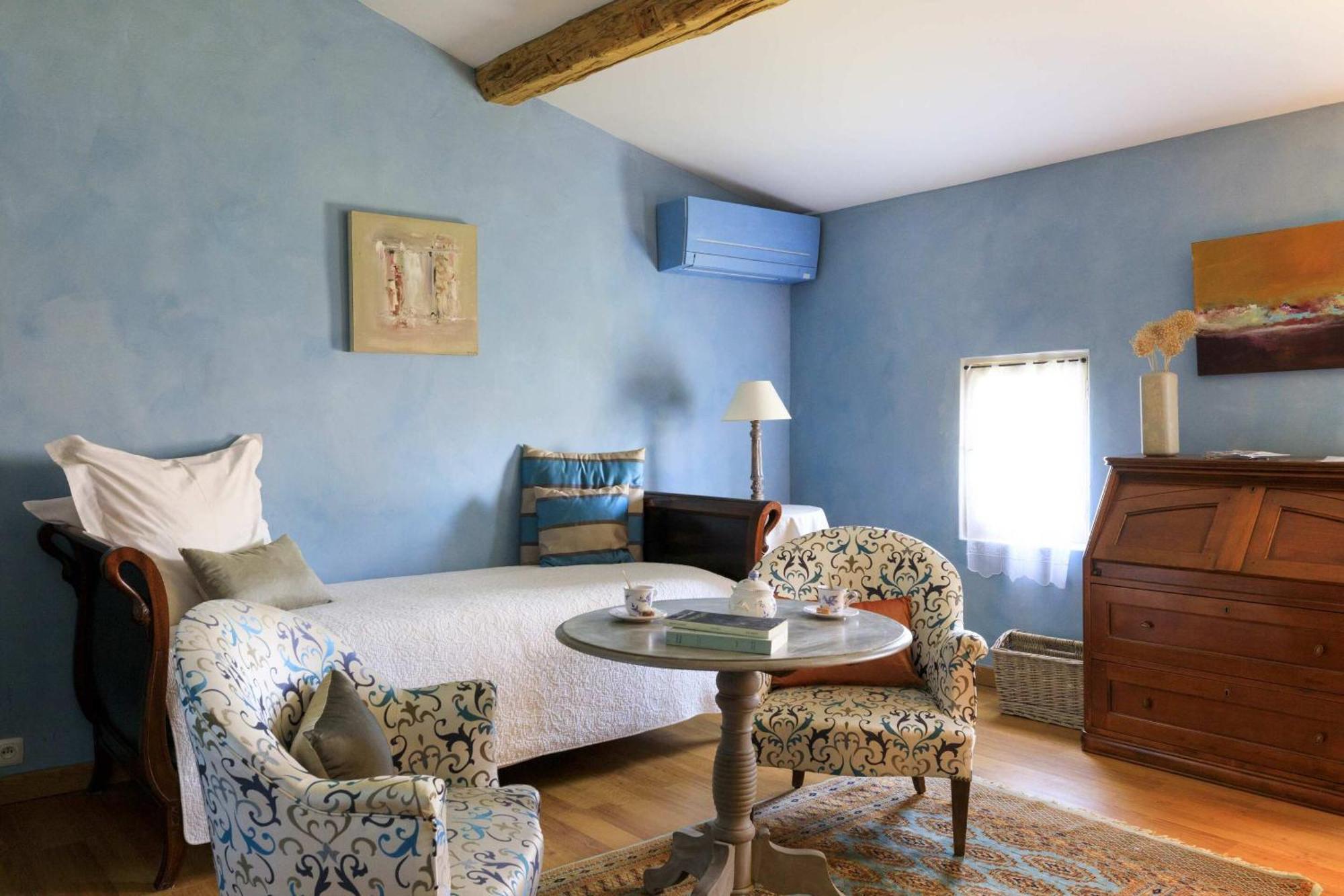 Domaine De Rhodes B&B Авиньон Стая снимка
